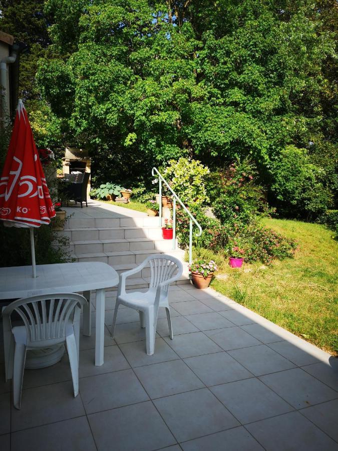 Chez Eliane Apartamento Villeneuve-la-Comptal Exterior foto